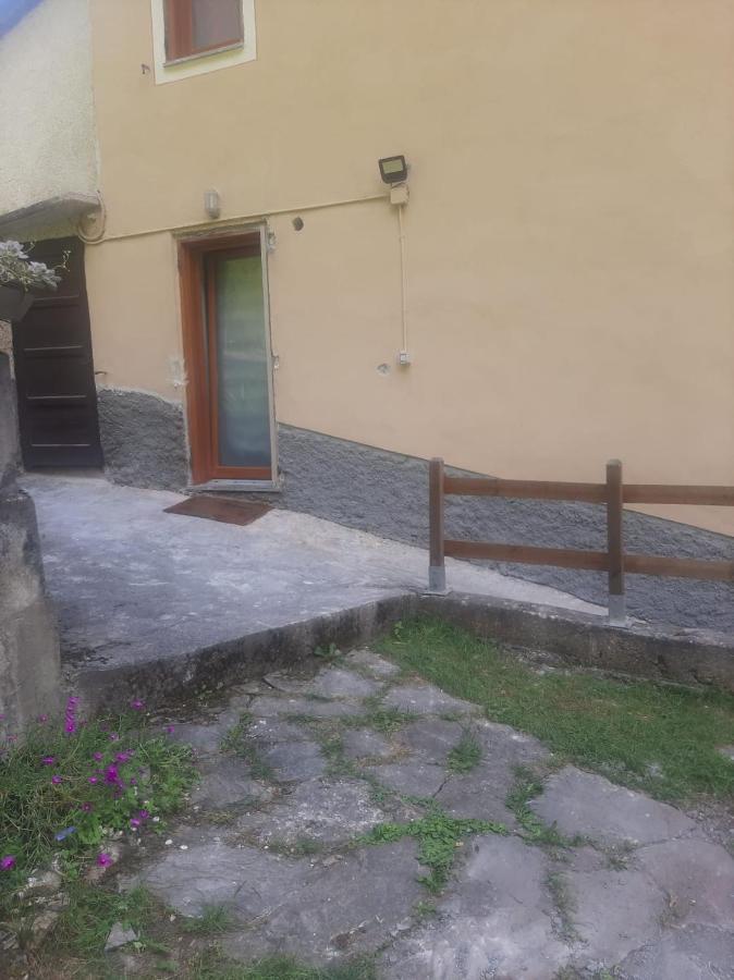 Ca' Virasolelh Hotel Macra Luaran gambar