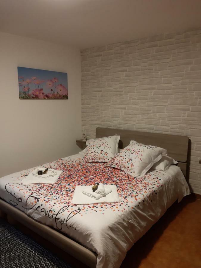 Ca' Virasolelh Hotel Macra Luaran gambar